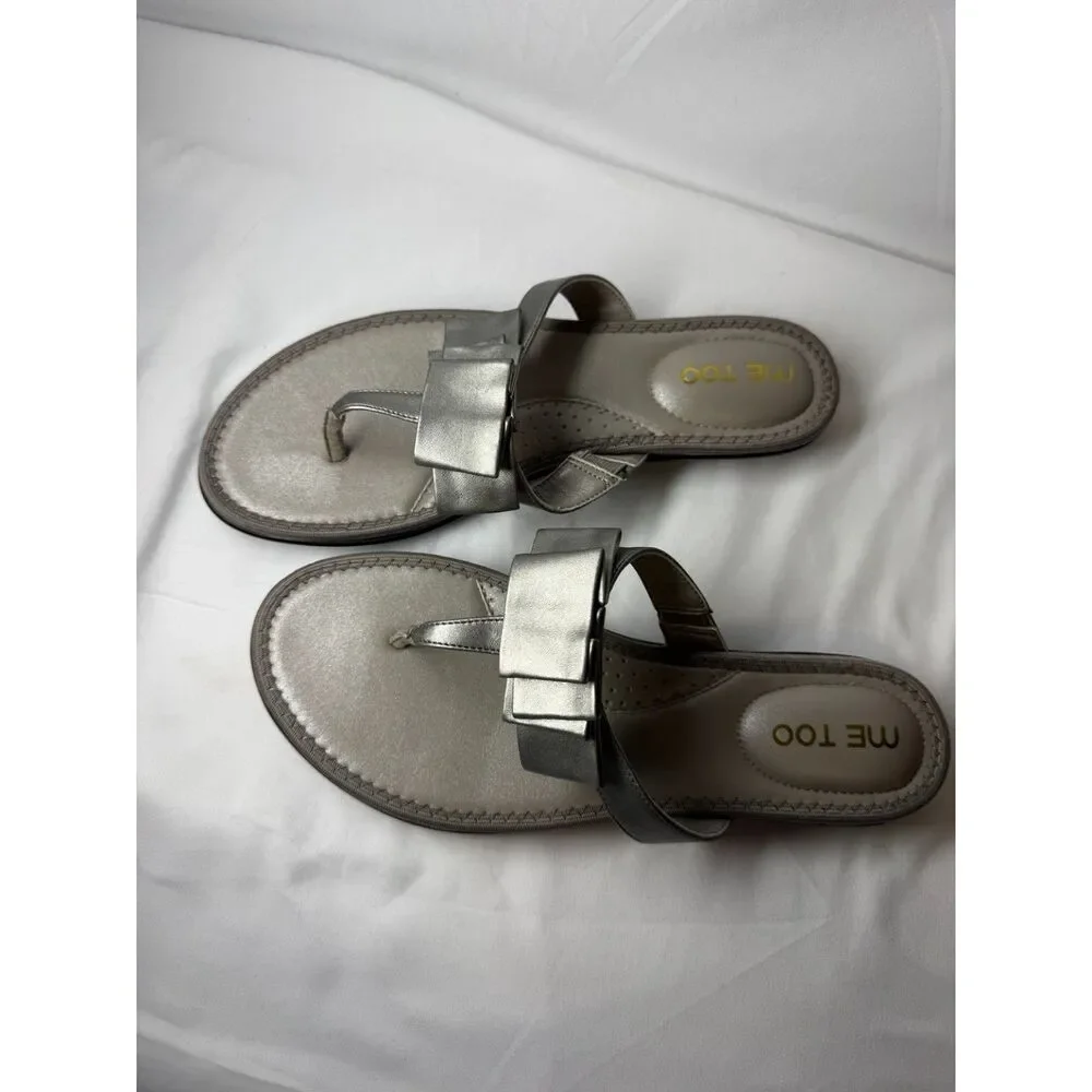 Me Too Silver Metallic Bow Sandals Women's Size 8 1/2 M Flat